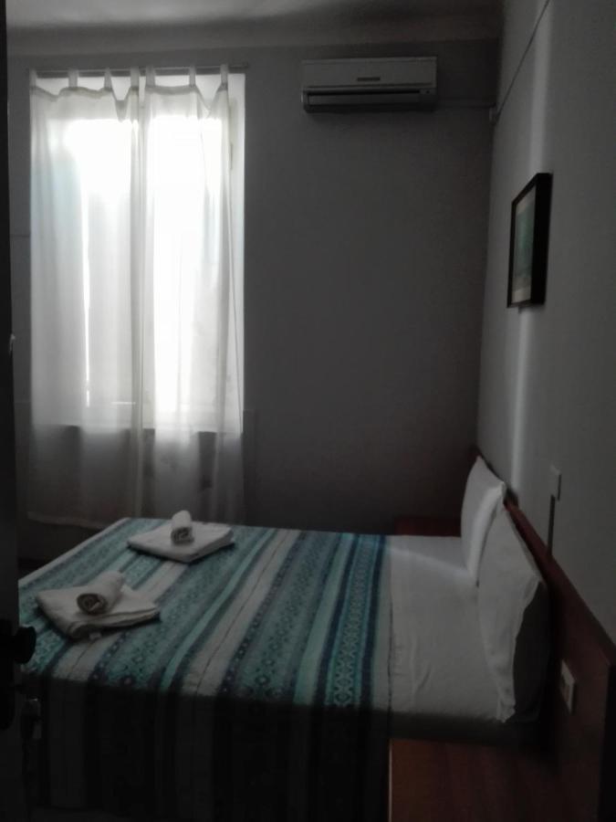 Hotel Villa Lorena Rimini Ngoại thất bức ảnh