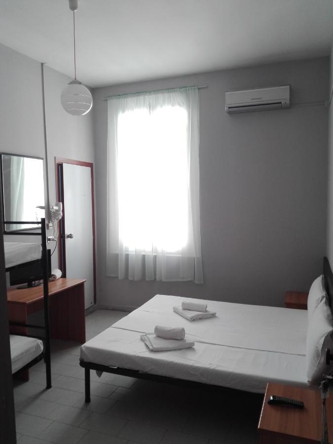 Hotel Villa Lorena Rimini Ngoại thất bức ảnh