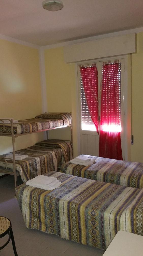 Hotel Villa Lorena Rimini Ngoại thất bức ảnh