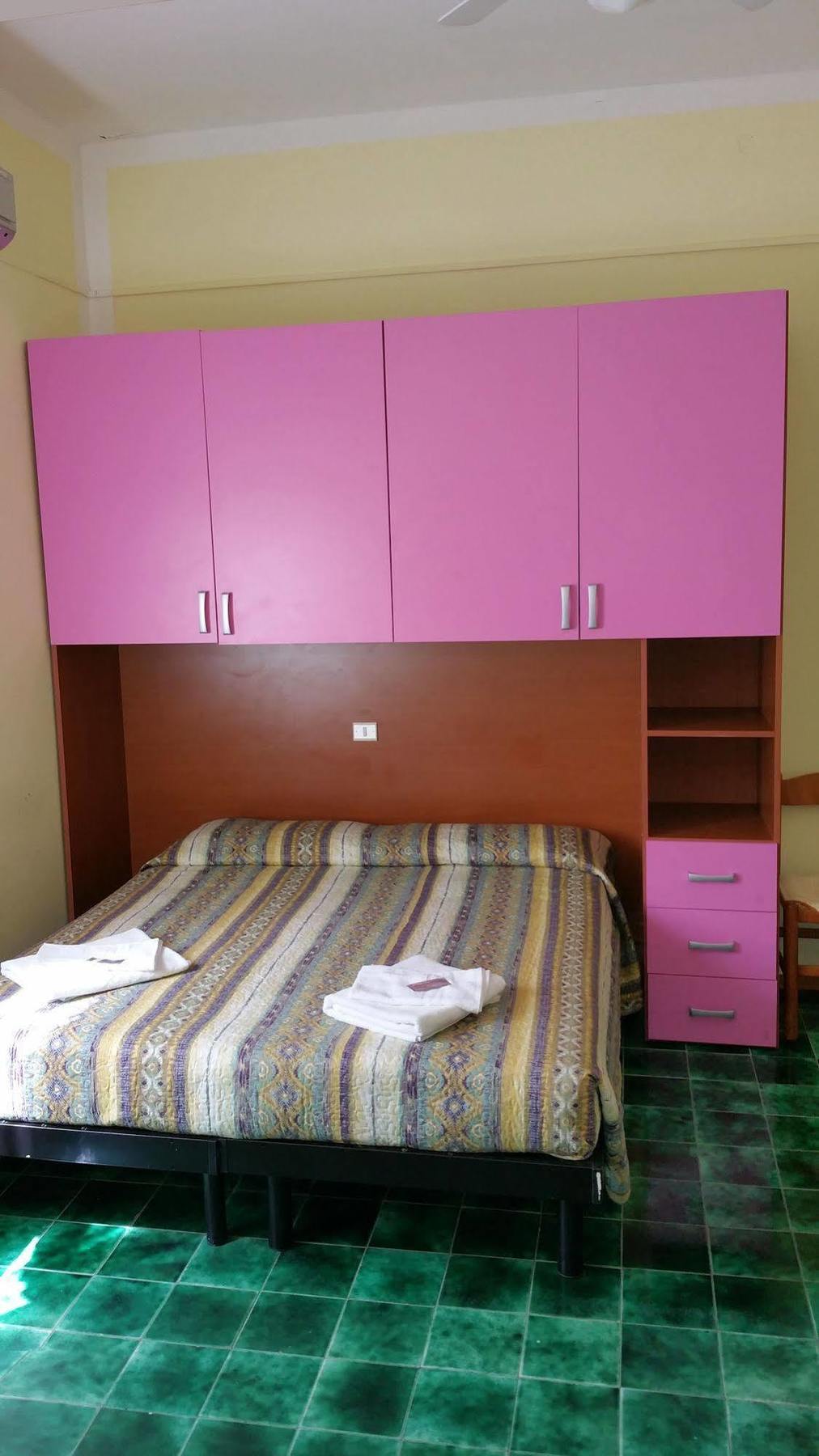 Hotel Villa Lorena Rimini Ngoại thất bức ảnh