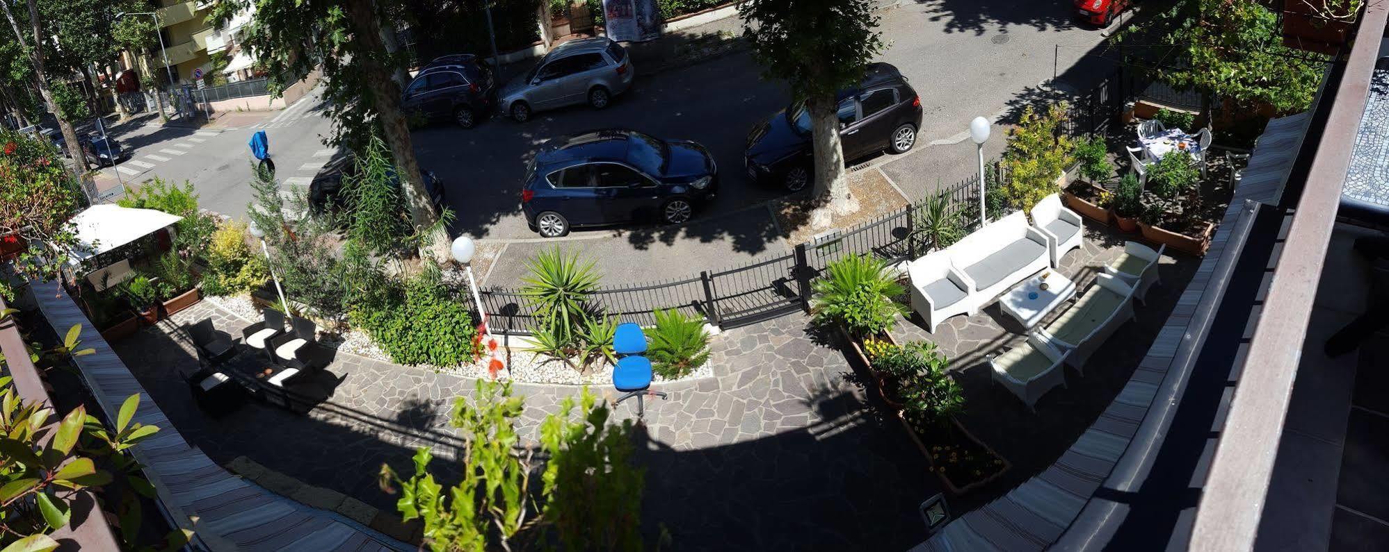 Hotel Villa Lorena Rimini Ngoại thất bức ảnh